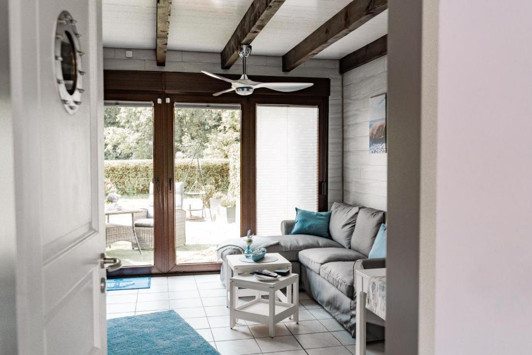 Kleines Ferienhaus Bei Greetsiel - Hunde Willkommen Krummhörn Exteriör bild